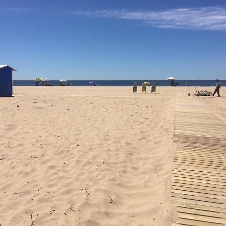 Apartamento Primera Linea De Playa Isla Cristina Urbanizacion Zarati Екстериор снимка